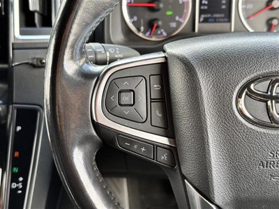 TOYOTA GRAND ACE - 9