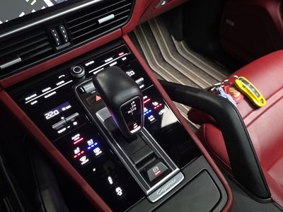 PORSCHE CAYENNE - 10