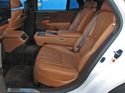 صورة مصغرة 78 لـ 2018 Lexus LS