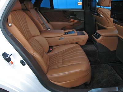 صورة مصغرة 76 لـ 2018 Lexus LS