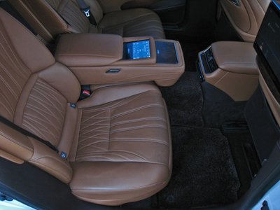 صورة مصغرة 77 لـ 2018 Lexus LS