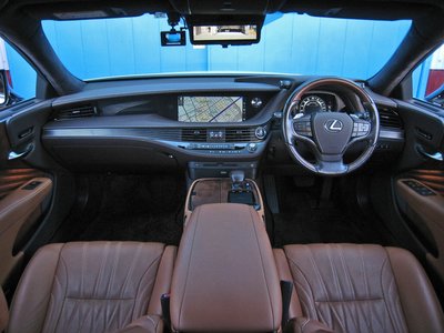 صورة مصغرة 26 لـ 2018 Lexus LS