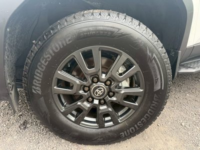 TOYOTA LAND CRUISER 250 - 8