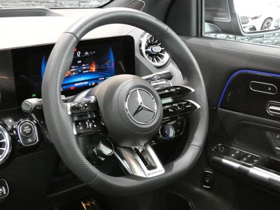 2025 Mercedes-BENZ GLA AMG — фото 9