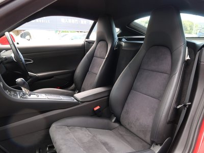صورة 4 لـ 2015 Porsche CAYMAN