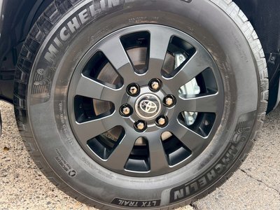TOYOTA LAND CRUISER 250 - 7