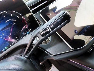 MERCEDES-BENZ E-CLASS - 10