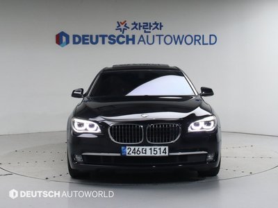 BMW 7 SERIES - 2
