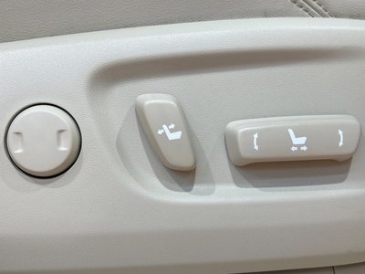 2023 Toyota LAND CRUISER PRADO 缩略图 33