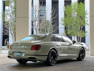 BENTLEY FLYING SPUR - 5
