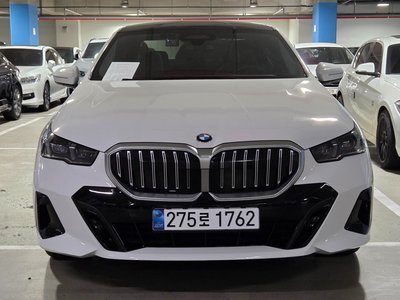 BMW 5 SERIES - 2