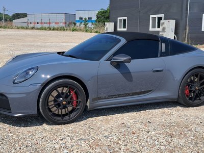 PORSCHE 911 - 5