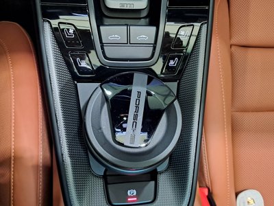 PORSCHE 911 - 8