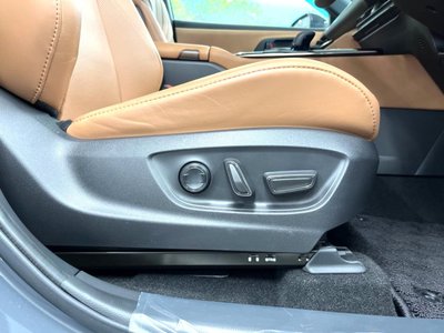 TOYOTA CROWN SPORT - 8