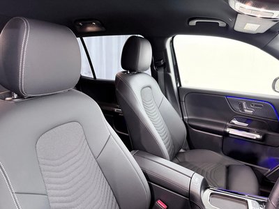 2025 Mercedes-BENZ GLB photo 4