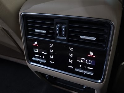 2021 Porsche CAYENNE — миниатюра 31