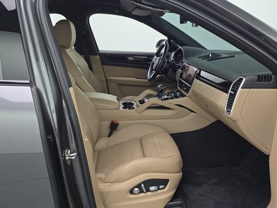2021 Porsche CAYENNE — миниатюра 16