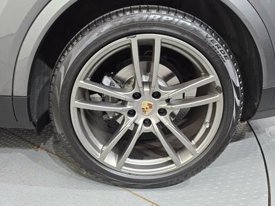 2021 Porsche CAYENNE 照片 8