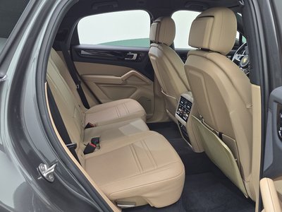 2021 Porsche CAYENNE — миниатюра 17