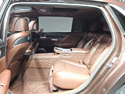 2022 Genesis G90 (RS4) — миниатюра 16