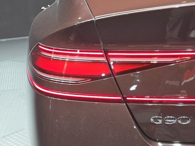 صورة 10 لـ 2022 GENESIS G90 (RS4)