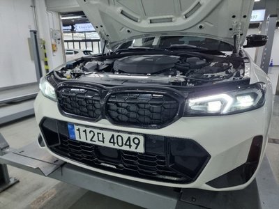 2025 BMW 3 SERIES photo 1