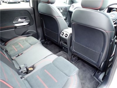 2021 Mercedes-BENZ GLB — миниатюра 18