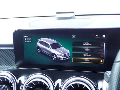 2021 Mercedes-BENZ GLB — миниатюра 32