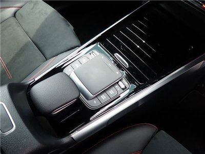2021 Mercedes-BENZ GLB — миниатюра 35