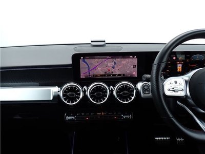 2021 Mercedes-BENZ GLB — миниатюра 28