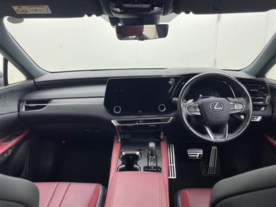 صورة 4 لـ 2023 Lexus RX