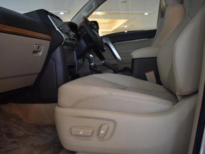 صورة مصغرة 35 لـ 2022 Toyota LAND CRUISER PRADO