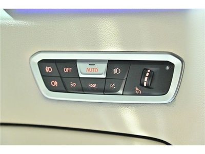 صورة مصغرة 32 لـ 2020 BMW X7