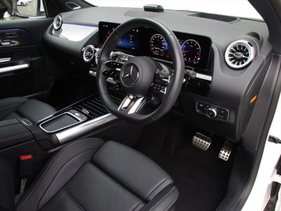 MERCEDES-BENZ GLA AMG - 10