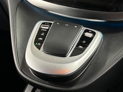 2022 Mercedes-BENZ V-CLASS — миниатюра 39