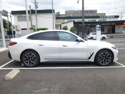 BMW I4 - 4