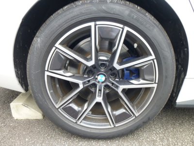 2026 BMW I4 thumbnail 30