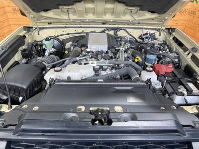 2024 Toyota LAND CRUISER 70 — миниатюра 18