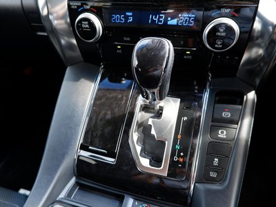 2022 Toyota ALPHARD — миниатюра 36