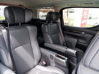 2022 Toyota ALPHARD — миниатюра 7
