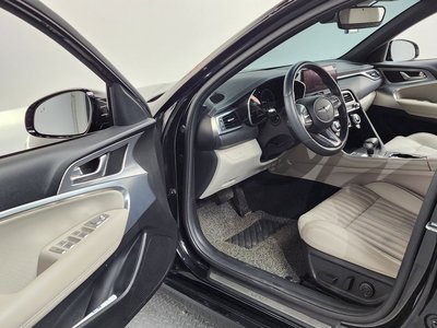 صورة 10 لـ 2021 Genesis THE NEW G70