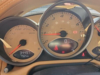 PORSCHE BOXSTER - 10