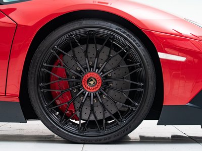 LAMBORGHINI AVENTADOR - 10