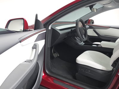 2025 Tesla MODEL Y — миниатюра 13
