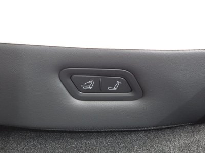 2025 Tesla MODEL Y — миниатюра 29