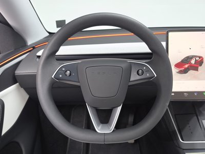 2025 Tesla MODEL Y — миниатюра 20
