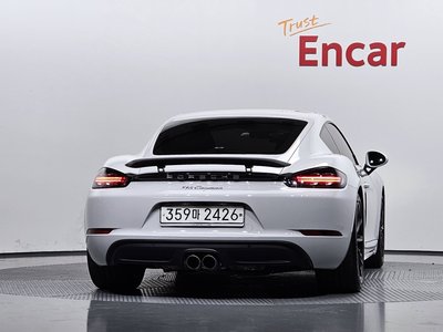 PORSCHE 718 CAYMAN - 3