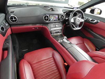 MERCEDES-BENZ SL - 7