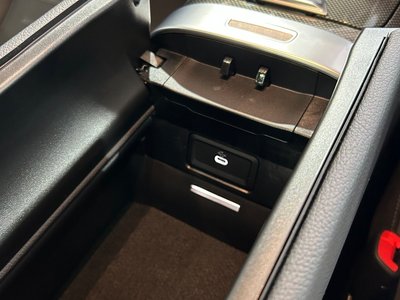 صورة مصغرة 38 لـ 2025 Mercedes-BENZ C-CLASS