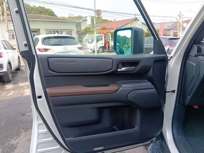 TOYOTA LAND CRUISER 250 - 8